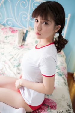 90后女入殓师穿上寿衣大方展示